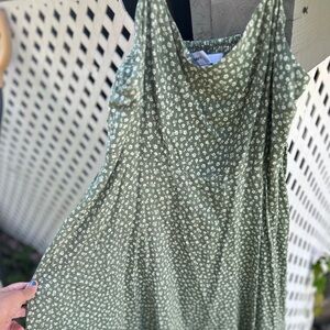 Old Navy Green Floral Dress